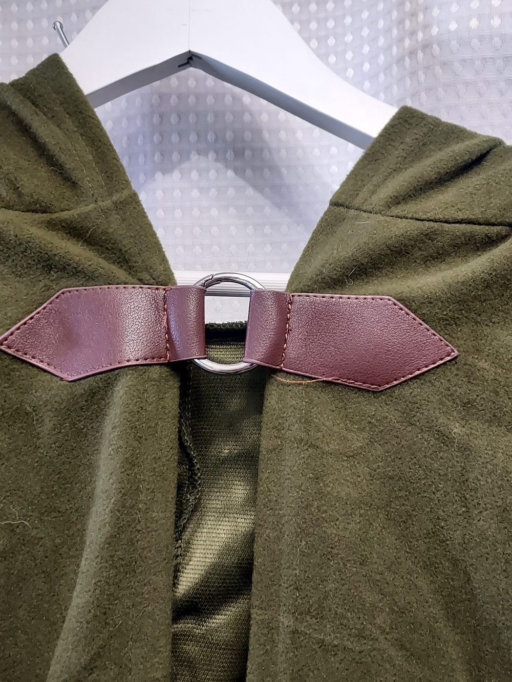 Olive Green Hooded Cape- Halloween - Picture 4 of 5